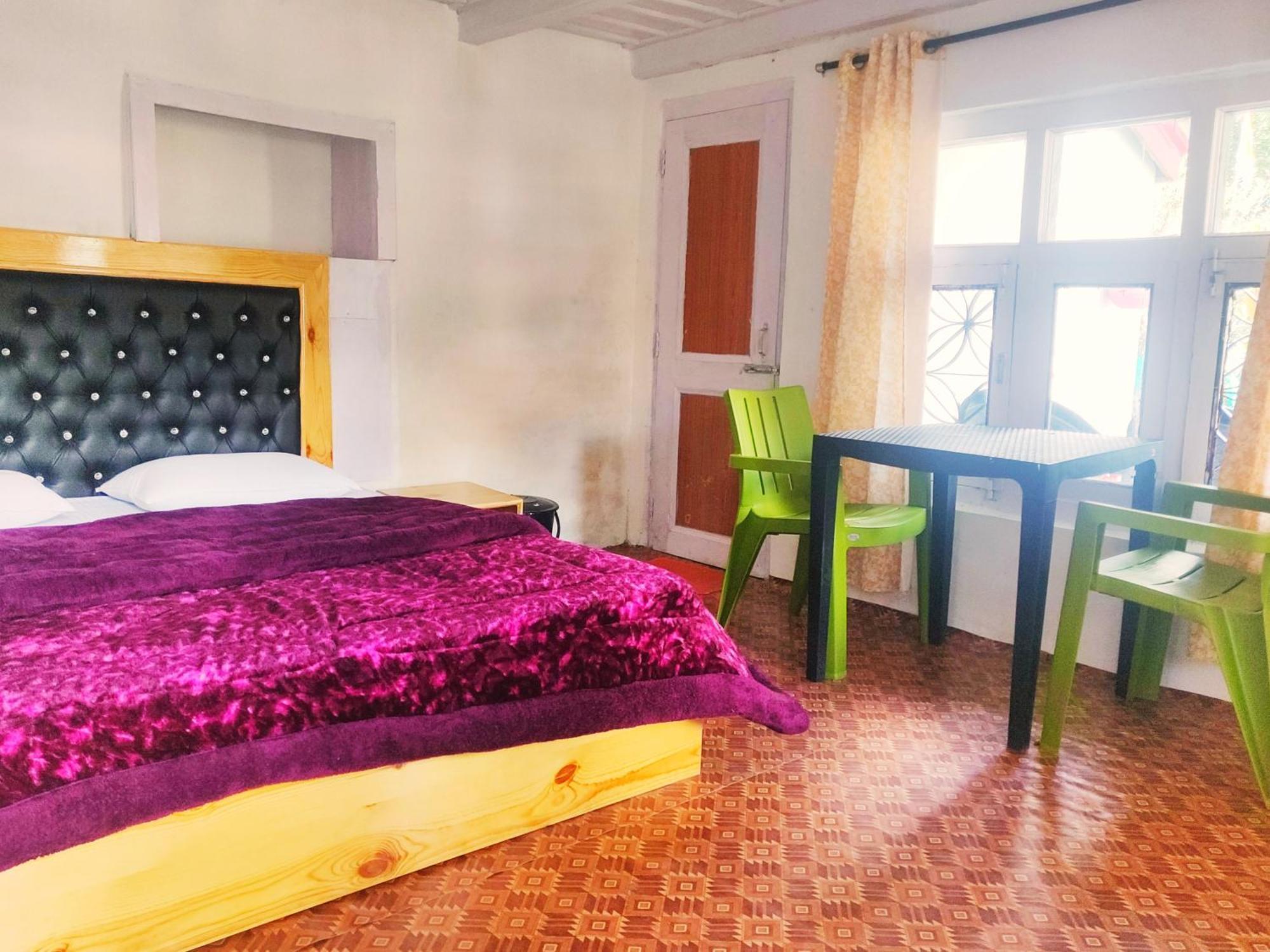 Cupidtrails Himalayan Castle Villa Manali  Room photo