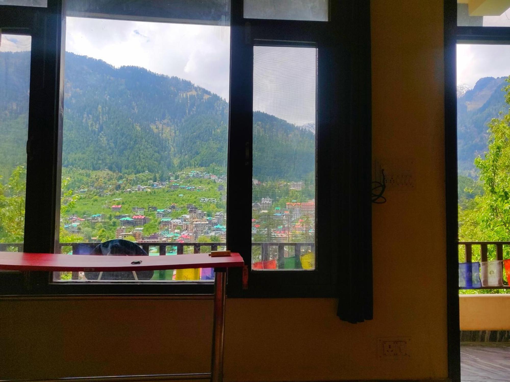 Cupidtrails Himalayan Castle Villa Manali  Room photo